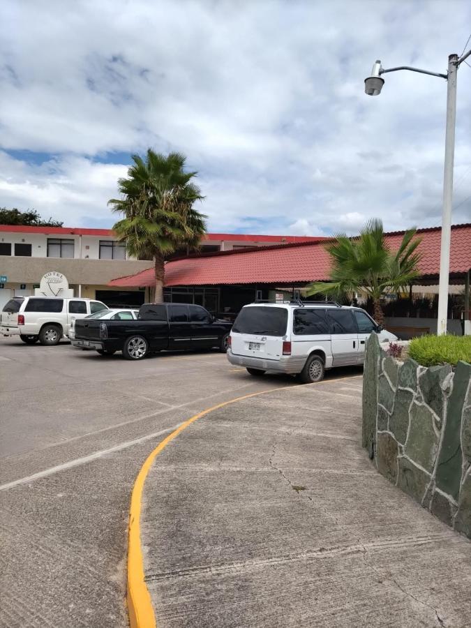 Hotel Maria Teresa Río Verde Kültér fotó